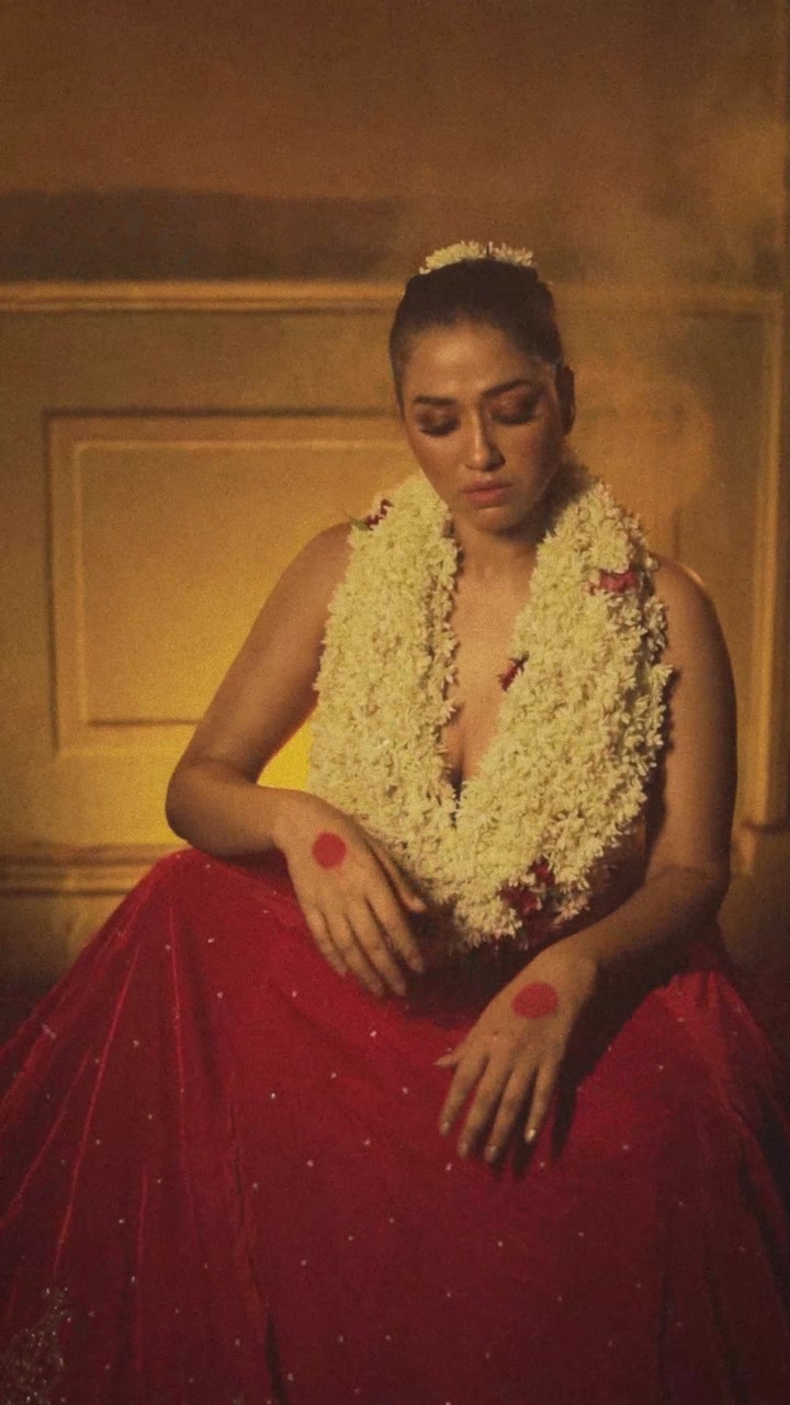 Editorial / The floral muse — film still
