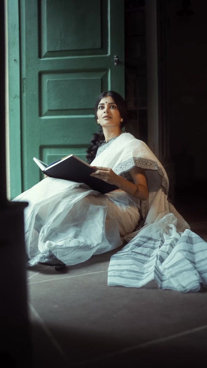 Sarees / Quiet moments — film still