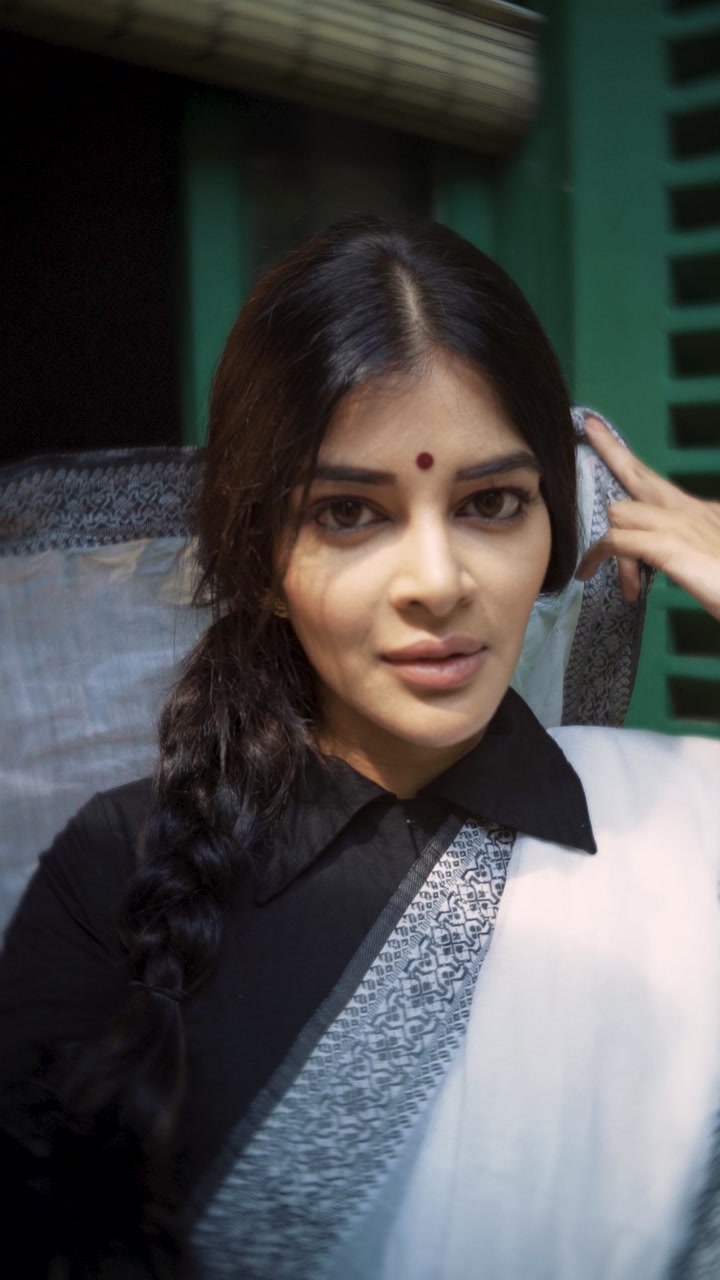 Sarees / Monochrome grace — film still